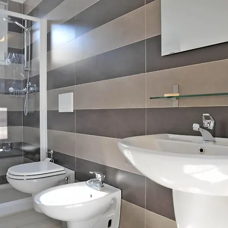 Micol 5' From The Sea! 别墅