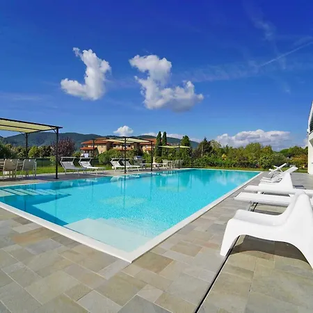 Micol 5' From The Sea! * Luni