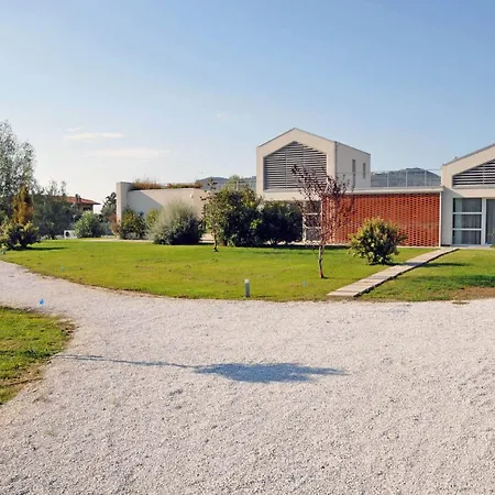 Micol 5' From The Sea! Villa