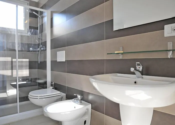 Micol 5' From The Sea! Villa