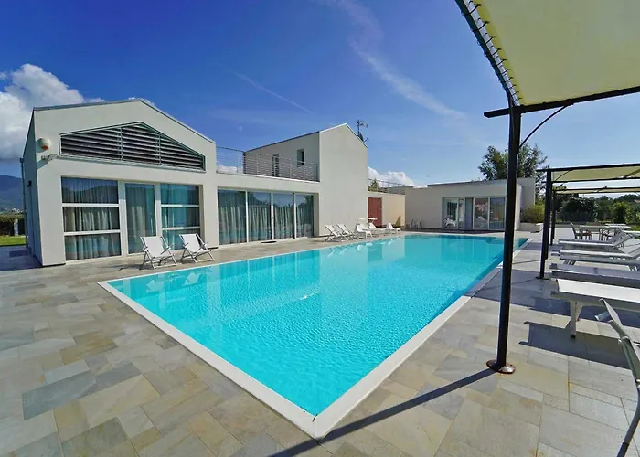 Villa Micol 5' From The Sea! Luni